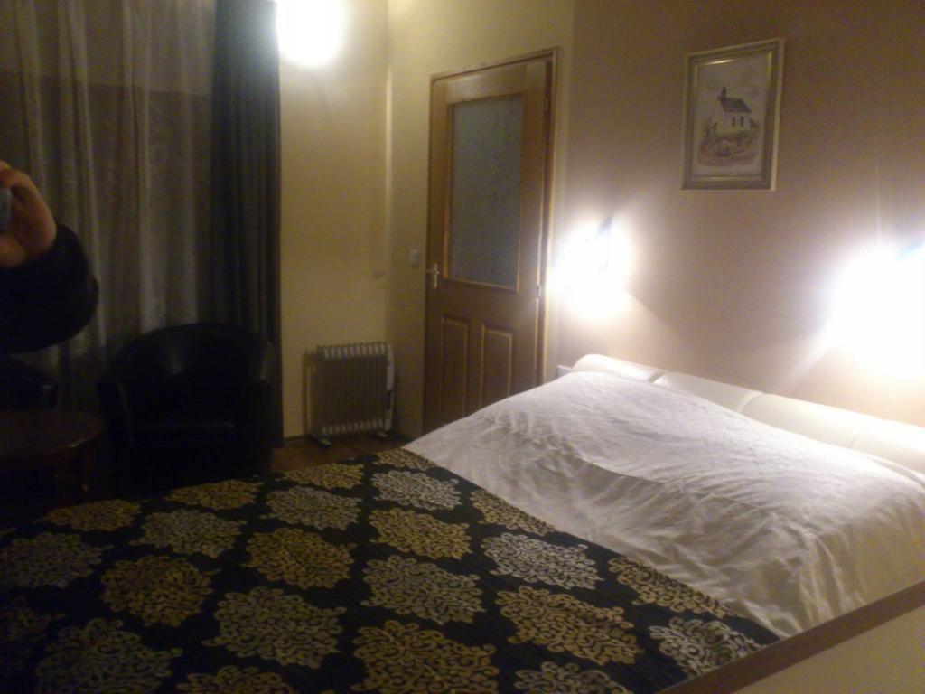 Szilvia Vendeghaz Hotel Korosszakal Habitación foto